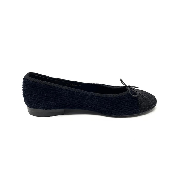 Chanel Velour Cap-Toe Flats - Picture 3 of 7